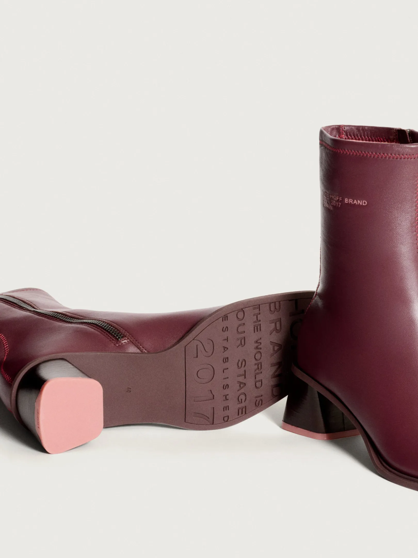 date_burgunder_stiefelett_3.webp Flash Sale HOFF DATE BURGUNDER STIEFELETTE MIT ABSATZ