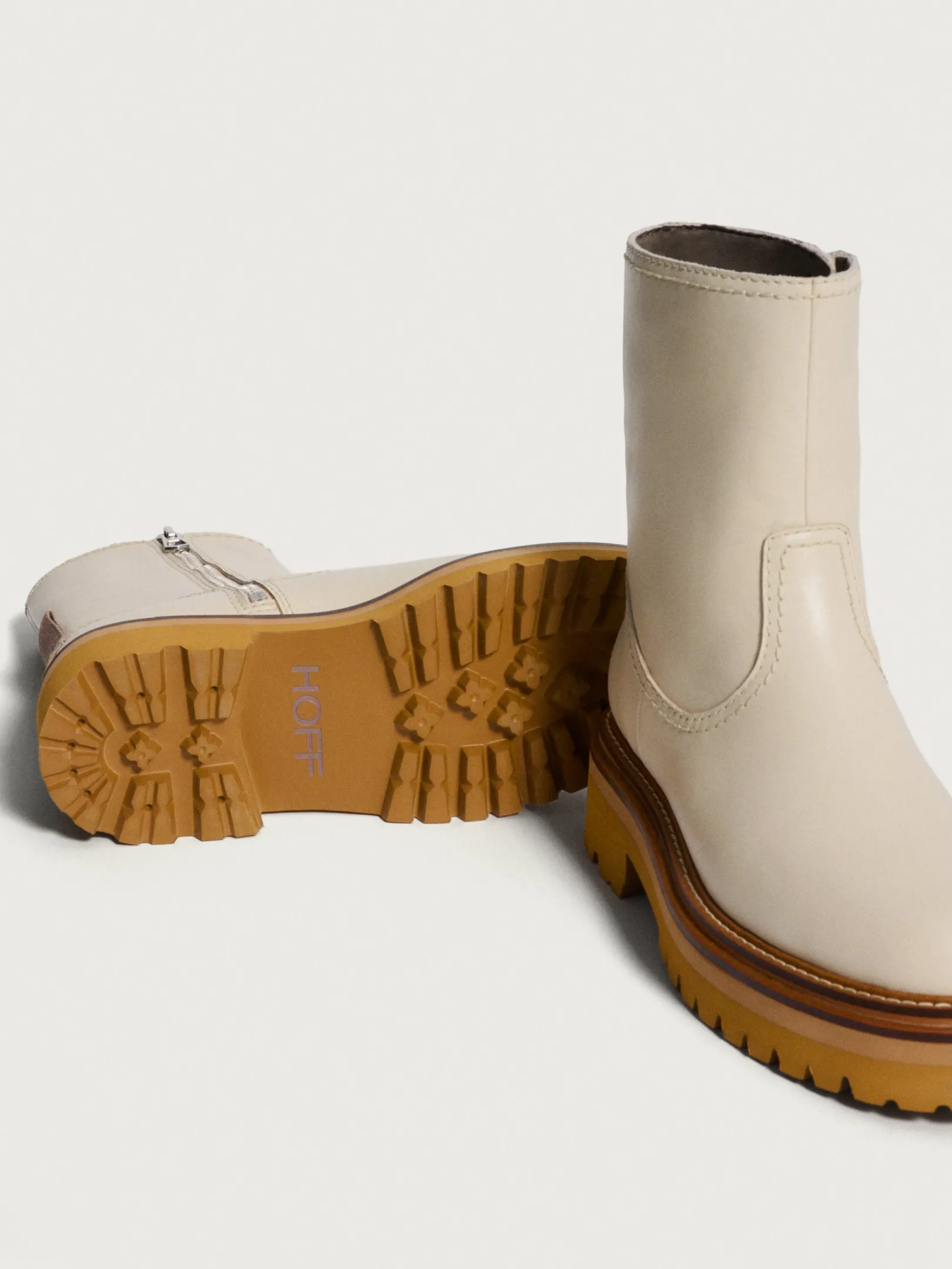 office_off_white_ledersti_1.webp Clearance HOFF OFFICE OFF WHITE LEDERSTIEFEL