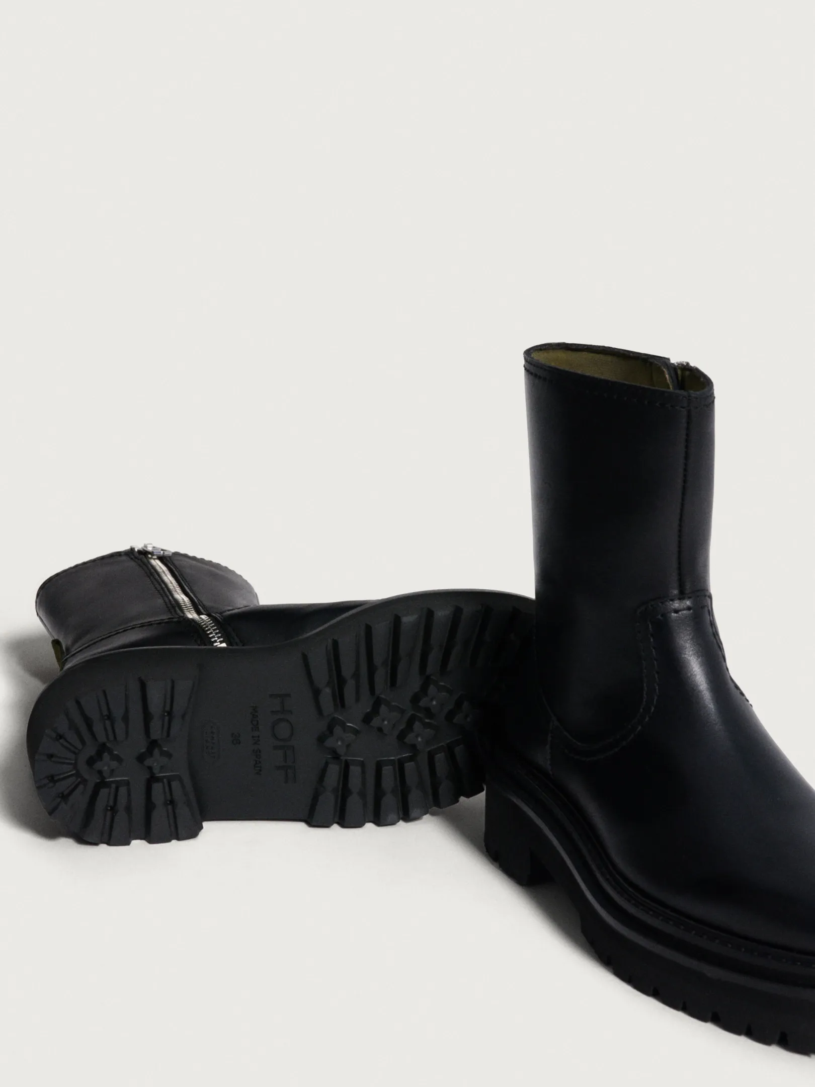 office_schwarzer_ledersti_2.webp Best Sale HOFF OFFICE SCHWARZER LEDERSTIEFEL